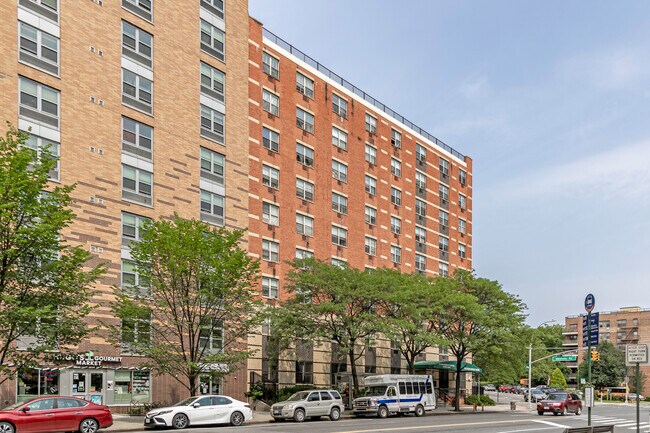 Riverdale Housing For The Elderly in Bronx, NY - Building Photo - Building Photo