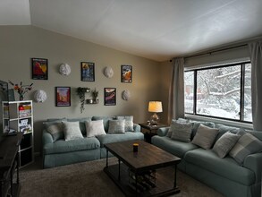 1504 Fuqua Dr in Fort Collins, CO - Foto de edificio - Building Photo