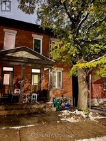 342 Sunnyside Ave in Ottawa, ON - Building Photo