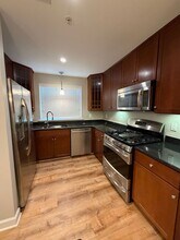 4179 S Four Mile Run Dr in Arlington, VA - Foto de edificio - Building Photo