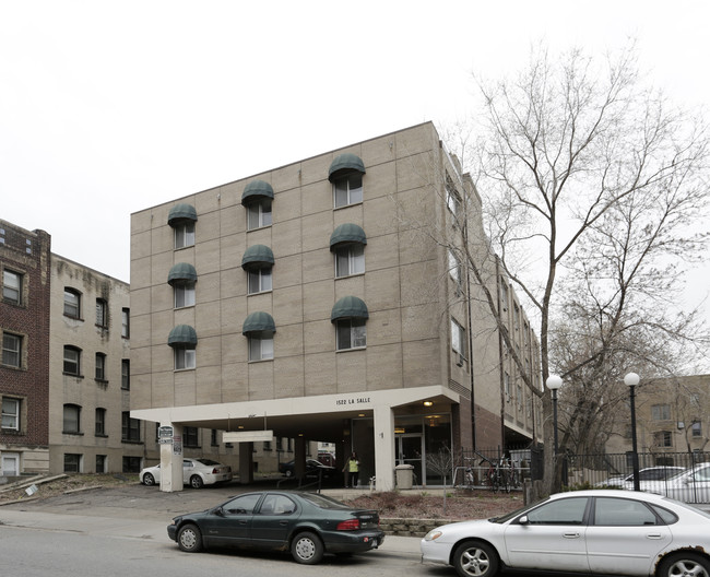 1522 Lasalle Ave in Minneapolis, MN - Foto de edificio - Building Photo