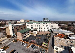121 Rhett St in Greenville, SC - Building Photo - Building Photo