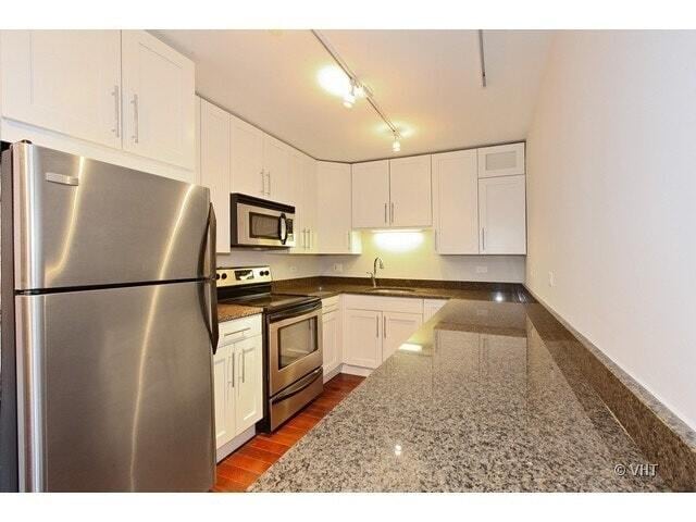 3033 N Sheridan Rd in Chicago, IL - Building Photo - Building Photo