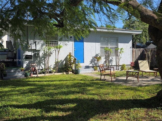 property at 811 NE 14th Ct