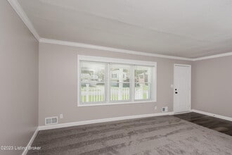 4609 Glenna Way in Louisville, KY - Building Photo - Building Photo