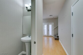 169 Almond Ridge Pl in Henderson, NV - Foto de edificio - Building Photo