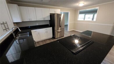2628 Browns Mill Rd SE in Atlanta, GA - Building Photo - Building Photo
