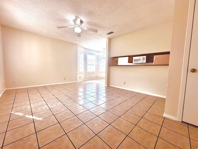 2004 Kirksey Dr in Austin, TX - Building Photo - Building Photo