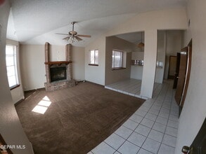 2241 Seagull Dr in El Paso, TX - Building Photo - Building Photo