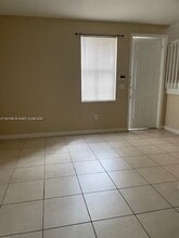 2929 SE 2nd St in Homestead, FL - Building Photo - Building Photo