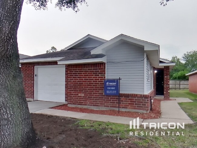 property at 3139 Boynton Dr