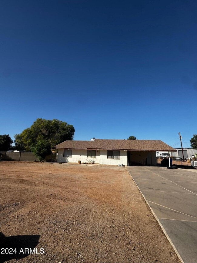 3344 E Barbarita Ave in Gilbert, AZ - Foto de edificio - Building Photo