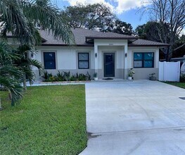2886 SW 17th St in Fort Lauderdale, FL - Building Photo - Building Photo