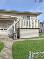 10605 D-106102 102 St in Grande Prairie, AB - Building Photo