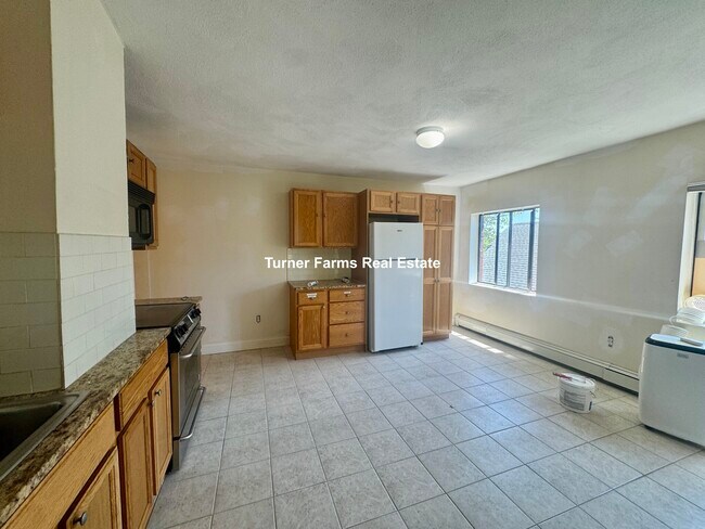 120 Jaques St, Unit 3 in Somerville, MA - Foto de edificio - Building Photo