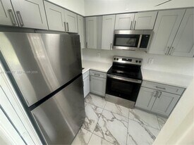 1150 Atlantic Shores Blvd in Hallandale Beach, FL - Building Photo
