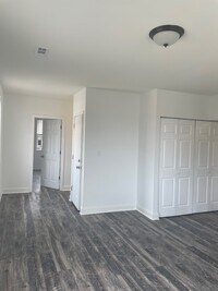 1847 Druid Hill Ave photo'