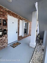 190 E Olmstead Dr in Titusville, FL - Building Photo