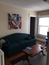 1336 Hewitt Ave, Unit Upper in St. Paul, MN - Foto de edificio - Building Photo