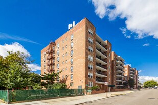 Thornton Place Owners in Forest Hills, NY - Building Photo