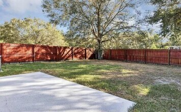 2110 Whispering Trails Blvd in Winter Haven, FL - Building Photo - Building Photo