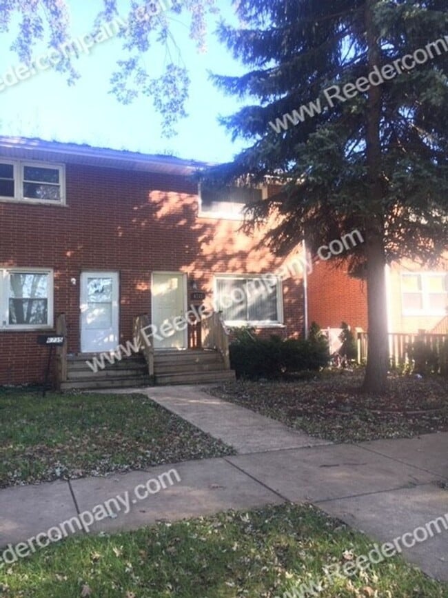 6737 Nebraska Ave in Hammond, IN - Building Photo - Building Photo