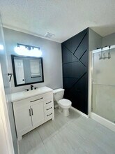10623 N Wallace Ave in Kansas City, MO - Building Photo - Building Photo