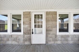 11494 New Garden Rd in Honaker, VA - Building Photo - Building Photo