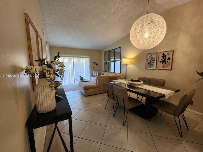 21951 Soundview Terrace in Boca Raton, FL - Building Photo - Building Photo