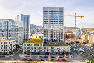 Vista Condominiums in Portland, OR - Building Photo - Building Photo