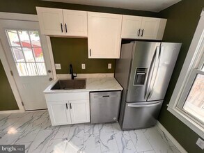 1366 Orchard St in Lancaster, PA - Building Photo - Building Photo