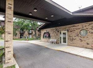 Pheasant Branch Senior Apartments in Middleton, WI - Building Photo - Building Photo