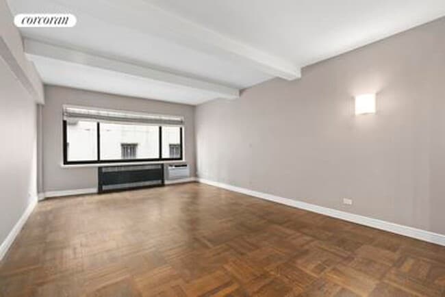 230 Central Park S in New York, NY - Building Photo - Building Photo