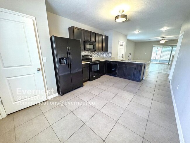 12929 Shady Fern Ln in Gibsonton, FL - Building Photo - Building Photo