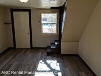 914 Barnard St photo'