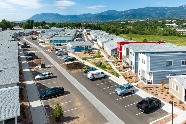 Cottages at Pikeview in Colorado Springs, CO - Building Photo - Building Photo