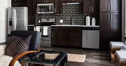Galleries at Park Lane Apartment Homes in Dallas, TX - Building Photo - Building Photo