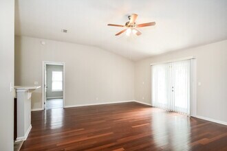 12640 Ashmore Green Dr S in Jacksonville, FL - Foto de edificio - Building Photo