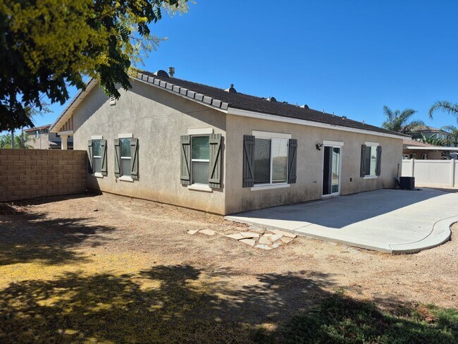 31994 Rouge Ln in Menifee, CA - Building Photo - Building Photo
