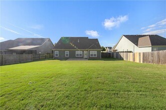 1221 Chancery Ln in Cave Springs, AR - Building Photo - Building Photo