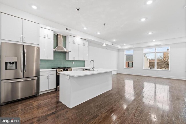 property at 1335 N Franklin St