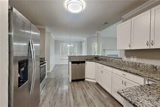 954 Georgian Point Dr in Lawrenceville, GA - Building Photo - Building Photo