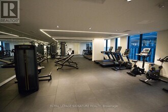 4015 The Exchange in Mississauga, ON - Building Photo - Building Photo