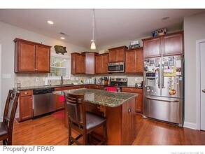 5137 Carson Allen Rd in Hope Mills, NC - Foto de edificio - Building Photo