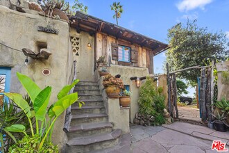 1403 Avon Park Terrace in Los Angeles, CA - Building Photo - Building Photo