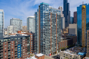 Burnham Pointe in Chicago, IL - Foto de edificio - Building Photo