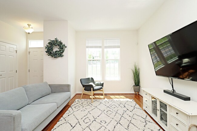 1874 Verona Dr in Charlottesville, VA - Building Photo - Building Photo