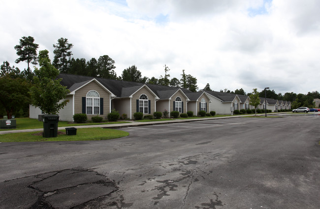 Paddock Place in New Bern, NC - Foto de edificio - Building Photo