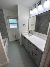 1003 W Bluebonnet Dr in San Marcos, TX - Building Photo - Building Photo