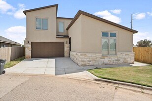 48 Wilshire Blvd in Lubbock, TX - Building Photo